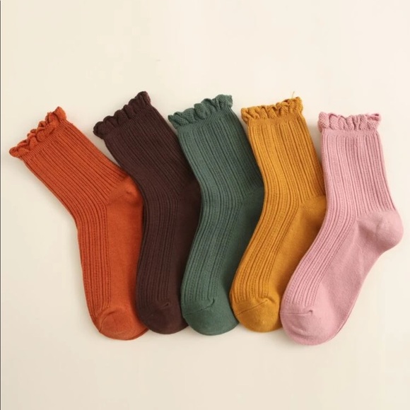 Women’s 5 Pairs Frill Trim Socks - Picture 2 of 3